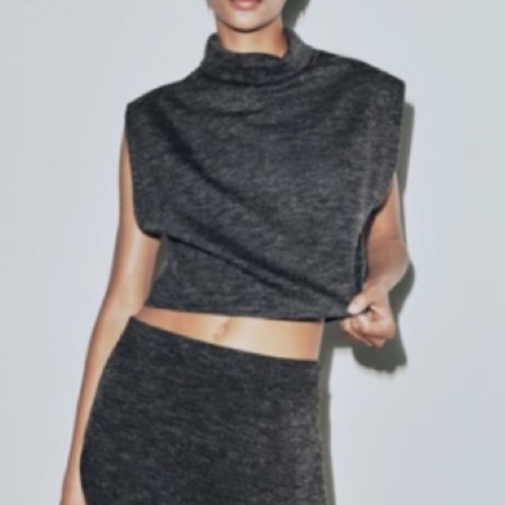 Zara cowl neck sleeveless sweater size medium charcoal gray black